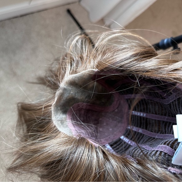 Raquel Welch Upstage Women's Wig - Picture 6 of 7